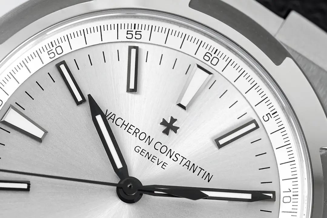 TravelReady PPF Factory Vacheron Constantin Overseas Automatic Watch – Silver Dial, Black Rubber Strap, 41mm Stainless Steel Case, Best Super Clone Quality 7162