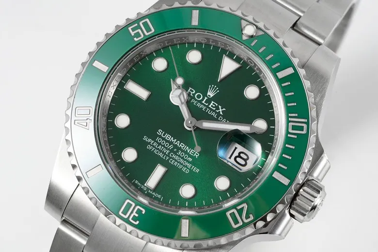 VS Factory Rolex Submariner 40mm Date Hulk Green Ceramic Bezel Stainless Steel Oyster Bracelet Watch SunProtective 312