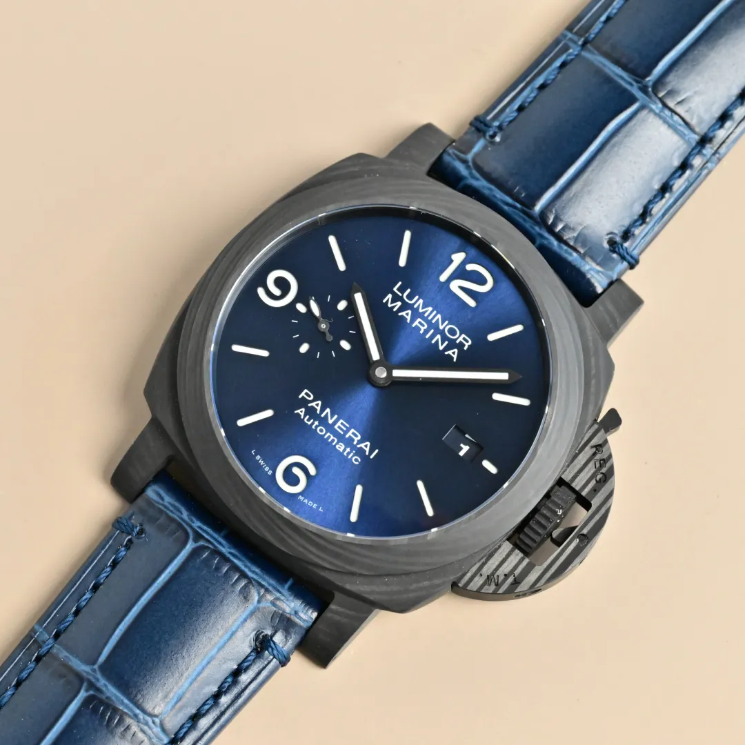 VS Factory Panerai Luminor Marina Automatic Blue Dial Black Carbon Case Blue Alligator Leather Strap Men’s Luxury Watch FlexibleFit 4406