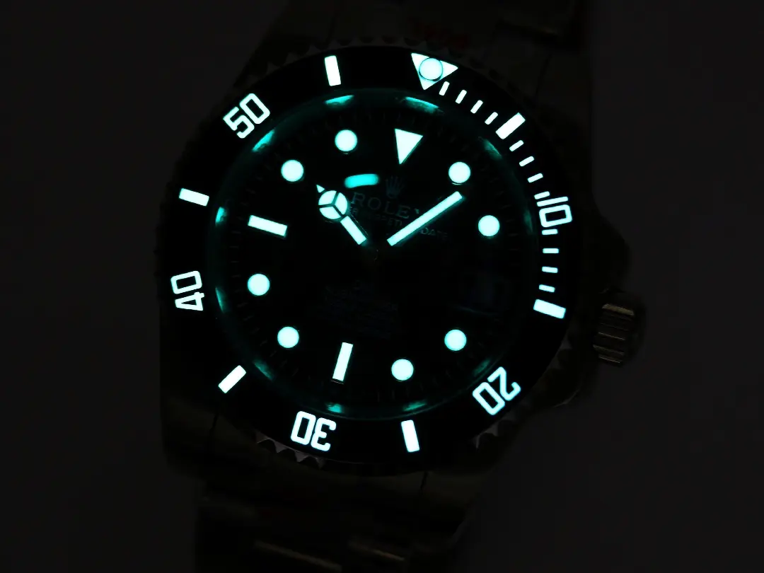 SmartChoice Rolex Submariner PARAKEET – Custom Black Gradient Green Dial with Red Bezel – 904L Stainless Steel by VSF Watches Official Store 330