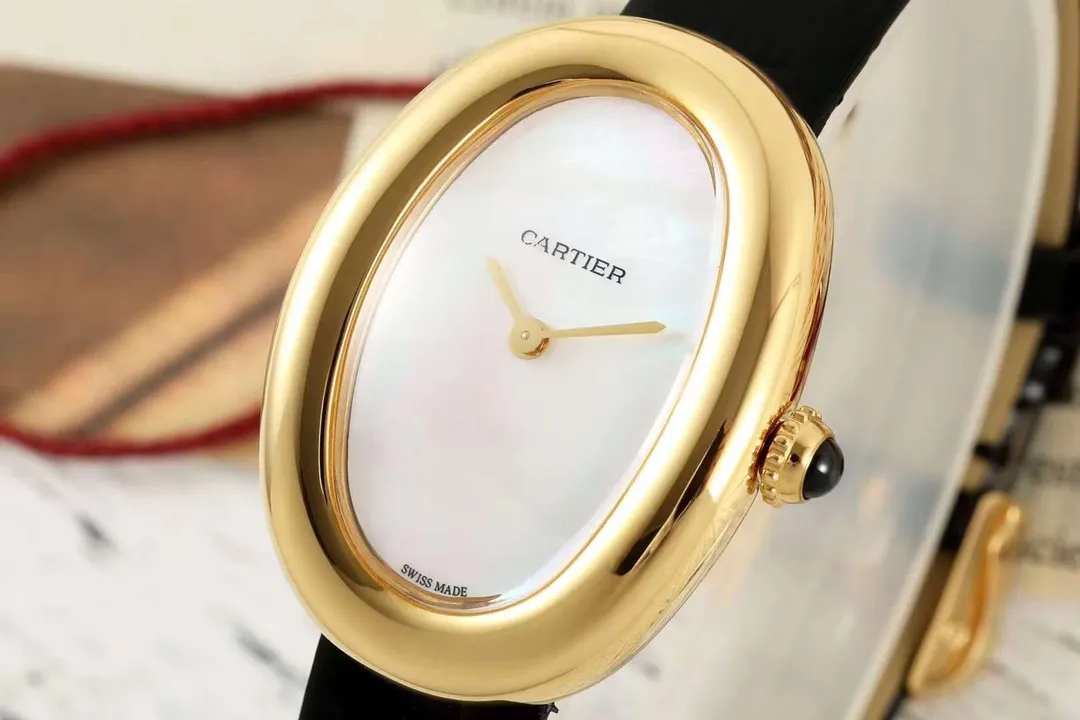 AF Factory Cartier Baignoire Oval Yellow Gold Case Mother-of-Pearl Dial Black Leather Strap Swiss Made Women’s Luxury Watch Sophisticated 5426