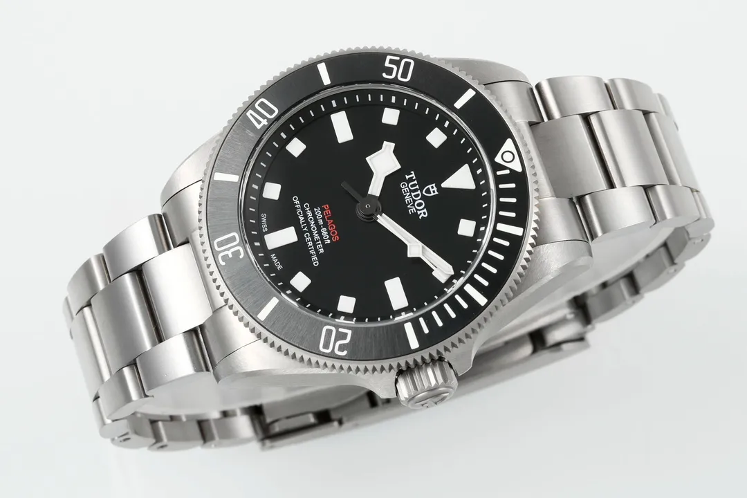 ZF Factory Tudor Pelagos Automatic Black Dial Titanium Diver’s Watch with Silver Metal Bracelet Packable 4292