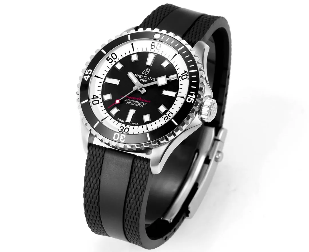BLS Factory Breitling Superocean Automatic Black Dial Men’s Dive Watch with Black Rubber Strap ZipUp 2654