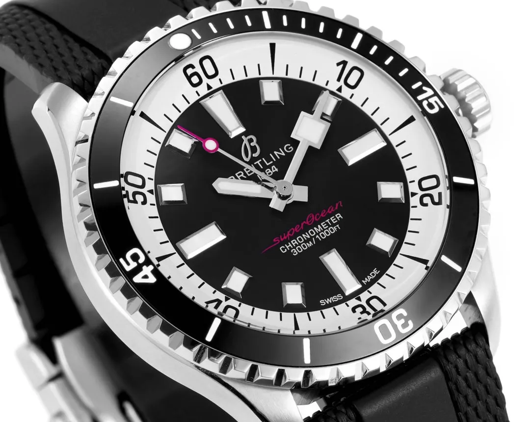 BLS Factory Breitling Superocean Automatic Black Dial Men’s Dive Watch with Black Rubber Strap ZipUp 2654