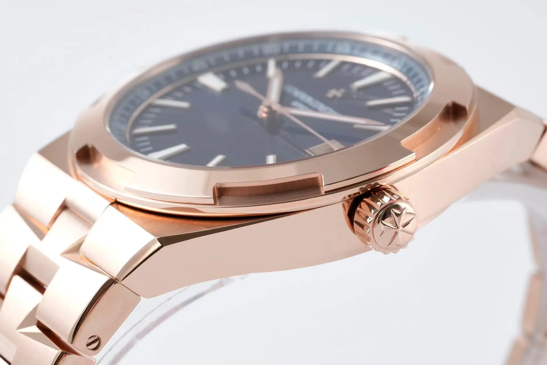 GS Factory Vacheron Constantin Overseas 4500V Series – Rose Gold Case, Blue Dial, Automatic Super Clone Watch – Best Replica Quality SmoothTexture 5741