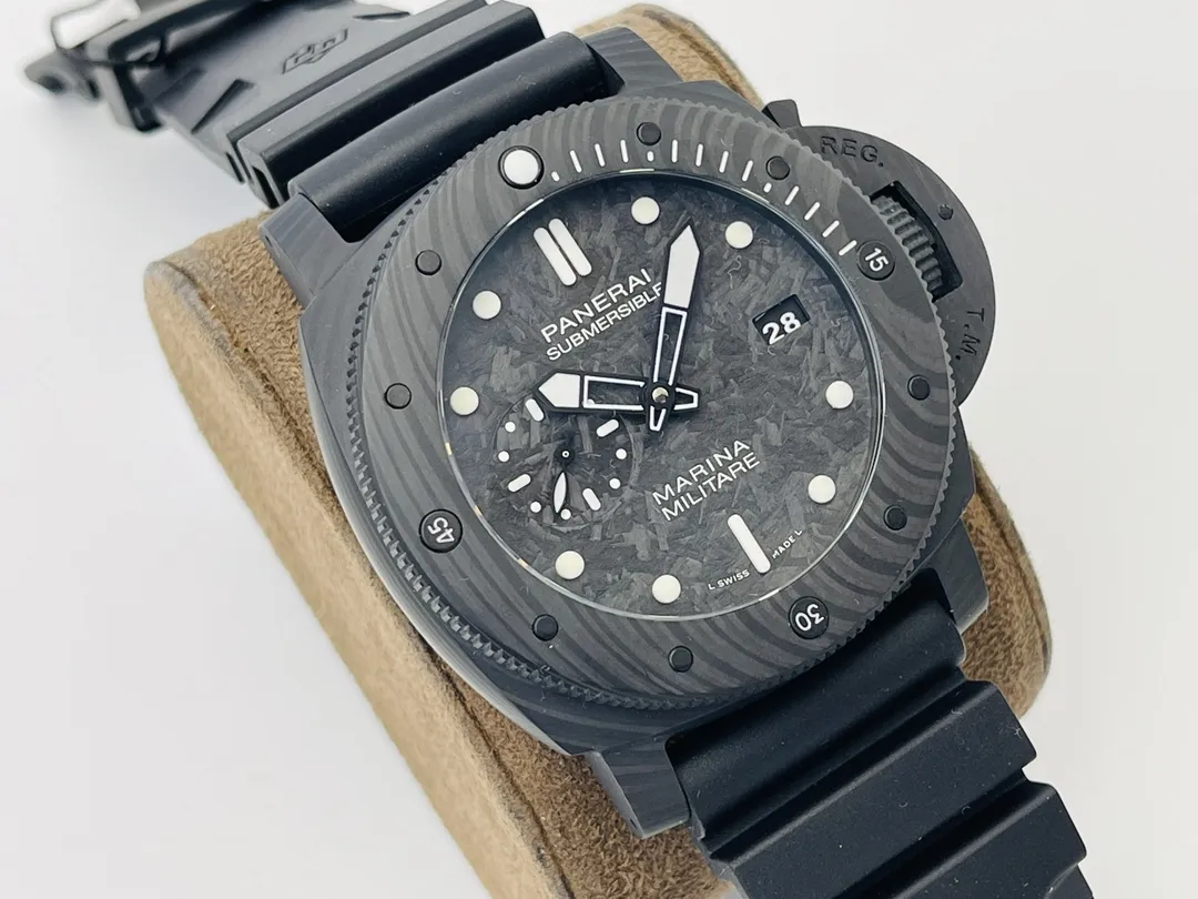 Classic VS Factory Panerai Submersible Marina Militare Carbotech Automatic Men’s Diver Watch – Black Dial with Gray Texture, Black Rubber Strap 788