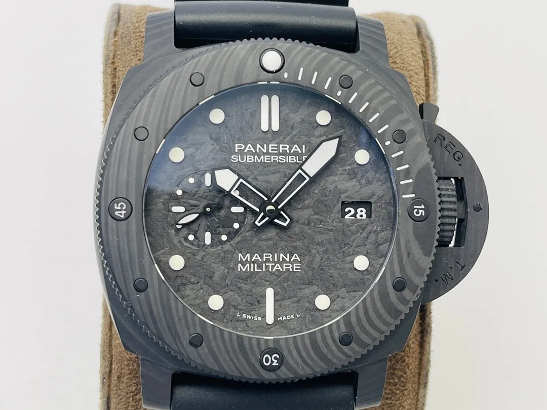 Classic VS Factory Panerai Submersible Marina Militare Carbotech Automatic Men’s Diver Watch – Black Dial with Gray Texture, Black Rubber Strap 788