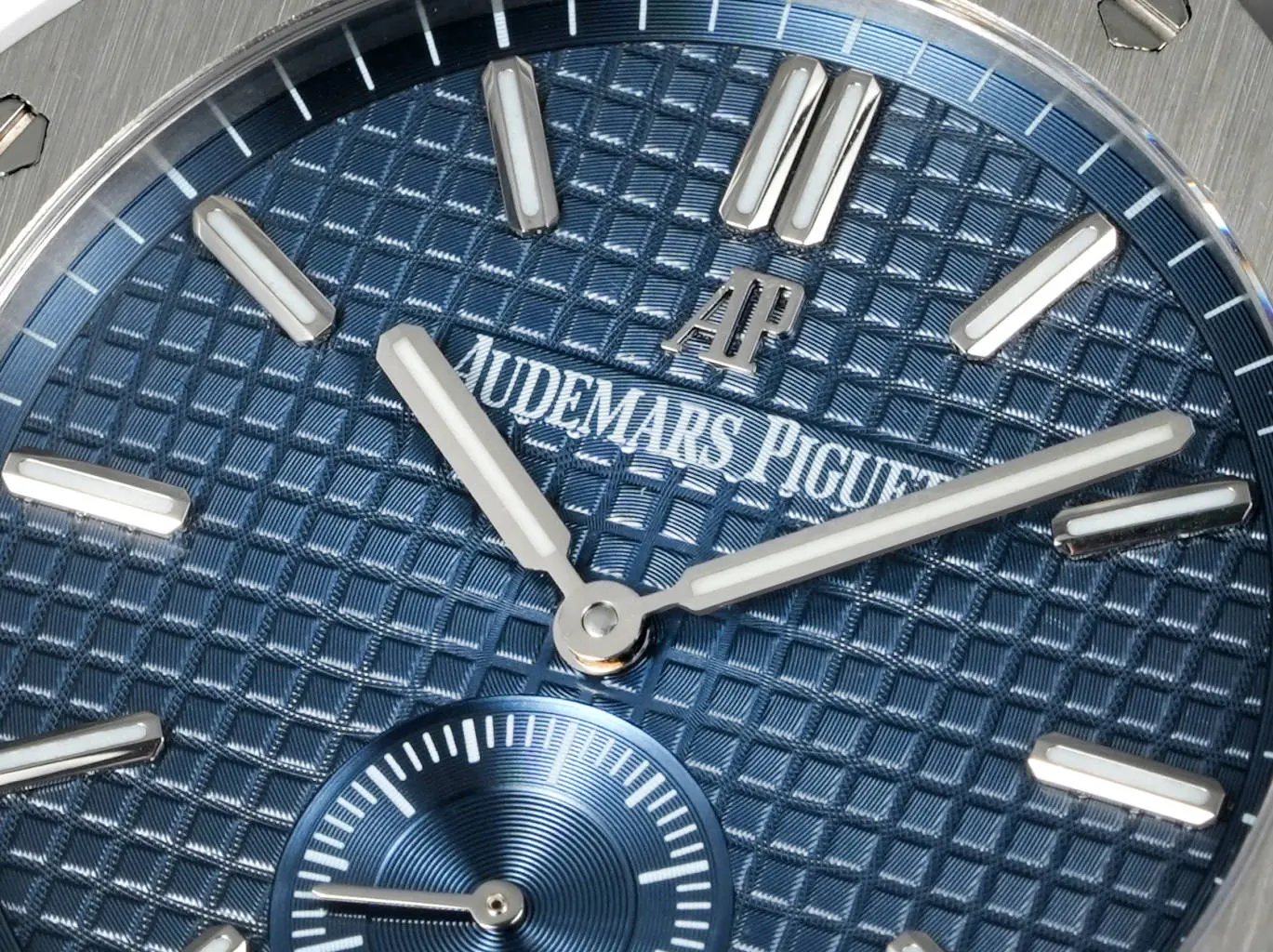 TWA Factory Audemars Piguet Royal Oak 26591IP Blue Dial Steel Super Clone Replica Watch Premium 7815