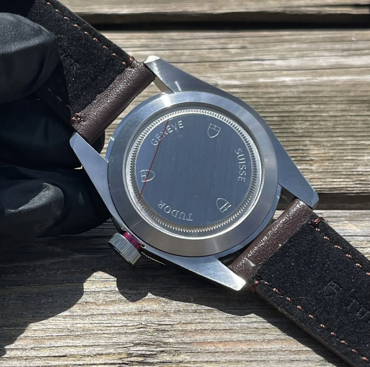 Thermal Tudor Black Bay Burgundy Red Dial Automatic Diver’s Watch with Brown Leather Strap 4286
