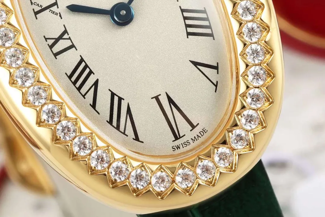 AF Factory Cartier Baignoire Oval Diamond-Set Yellow Gold Women’s Watch with Green Leather Strap and White Dial Breathable 5429