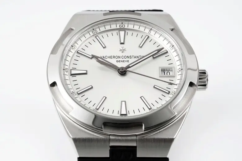 Lightweight PPF Factory Vacheron Constantin Overseas 4500V Series – Silver Dial, Black Rubber Strap, Luxury Steel Super Clone Watch – Best Replica Quality 4219