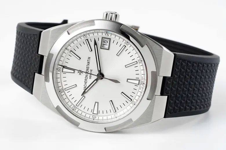 Lightweight PPF Factory Vacheron Constantin Overseas 4500V Series – Silver Dial, Black Rubber Strap, Luxury Steel Super Clone Watch – Best Replica Quality 4219