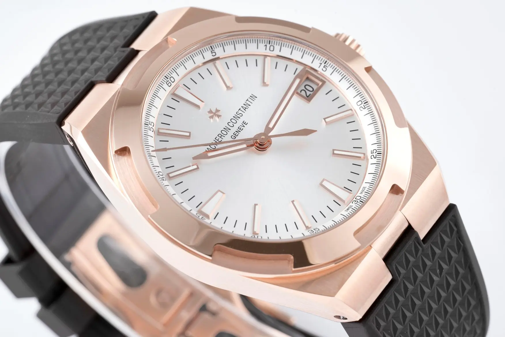 UrbanStyle PPF Factory Vacheron Constantin Overseas 4500V Series – Rose Gold Case, Black Rubber Strap, Luxury Super Clone Watch 4215