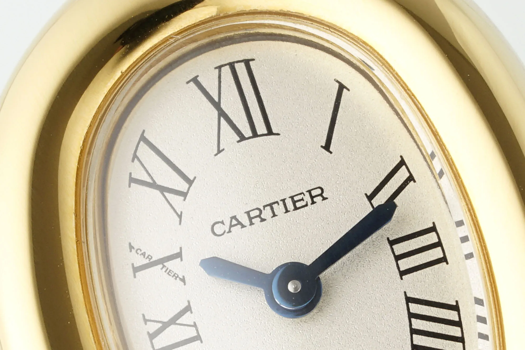 AF Factory Cartier Baignoire Yellow Gold Oval Bangle Watch with Cream Dial, Roman Numerals, and Black Cabochon Crown ModernLook 5431