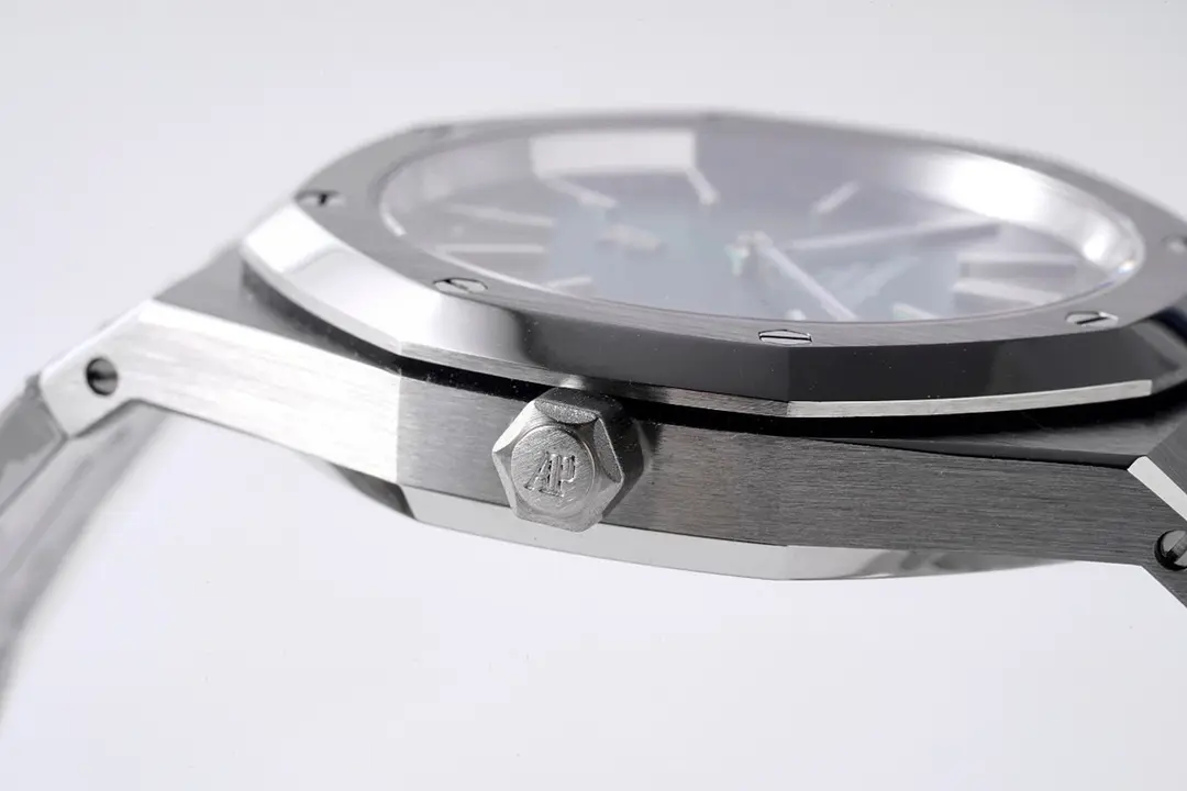 BF Factory Audemars Piguet Royal Oak 15202 Green Steel Super Clone Watch –  Replica RelaxedFit 4785