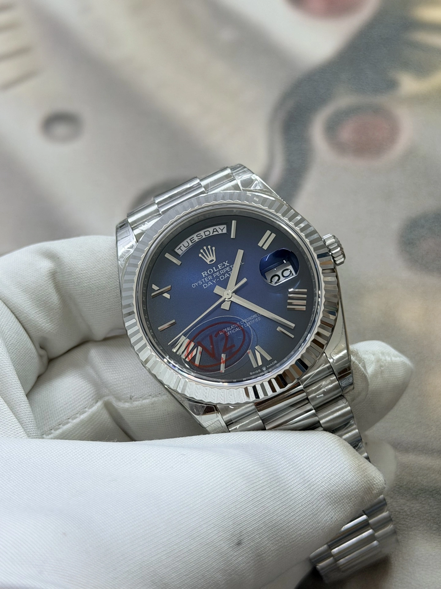 WellDesigned CBD Factory Rolex Day-Date 40mm White Gold Gradient Blue Roman Dial (228239) 1:1 Super Clone – DD3255 Movement 122