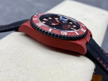CBD Factory Rolex Submariner Date “DiW Red Devil” Layered Red Carbon (Custom Edition) 1:1 Super Clone – DD3135 Movement SoftTouch 201