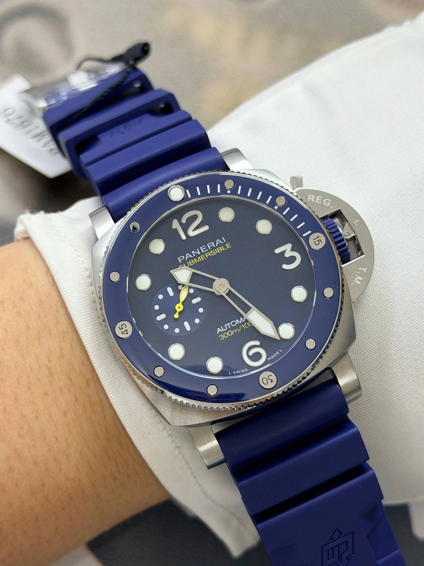 Modern CBD Factory Panerai Submersible 44mm Blue Ceramic (PAM01676) 1:1 Super Clone – Dandong Movement 386