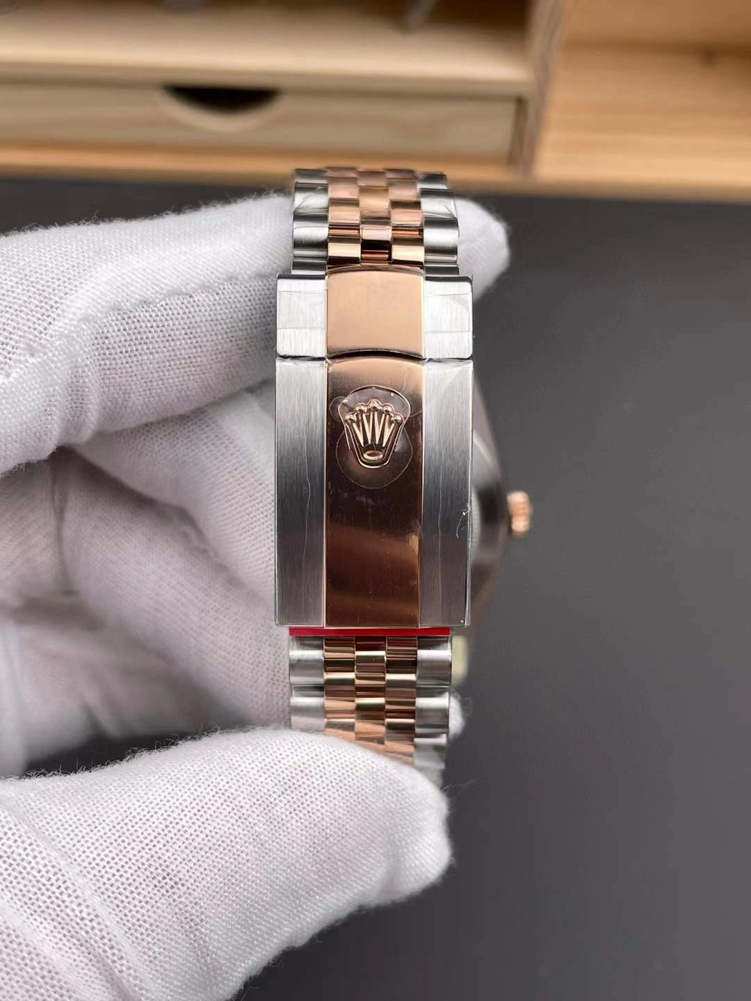 Timeless CBD Factory Rolex Datejust 41 Slate Grey”Wimbledon”Two-Tone Everose Gold (126331) 1:1 Super Clone – DD3235 Movement 40