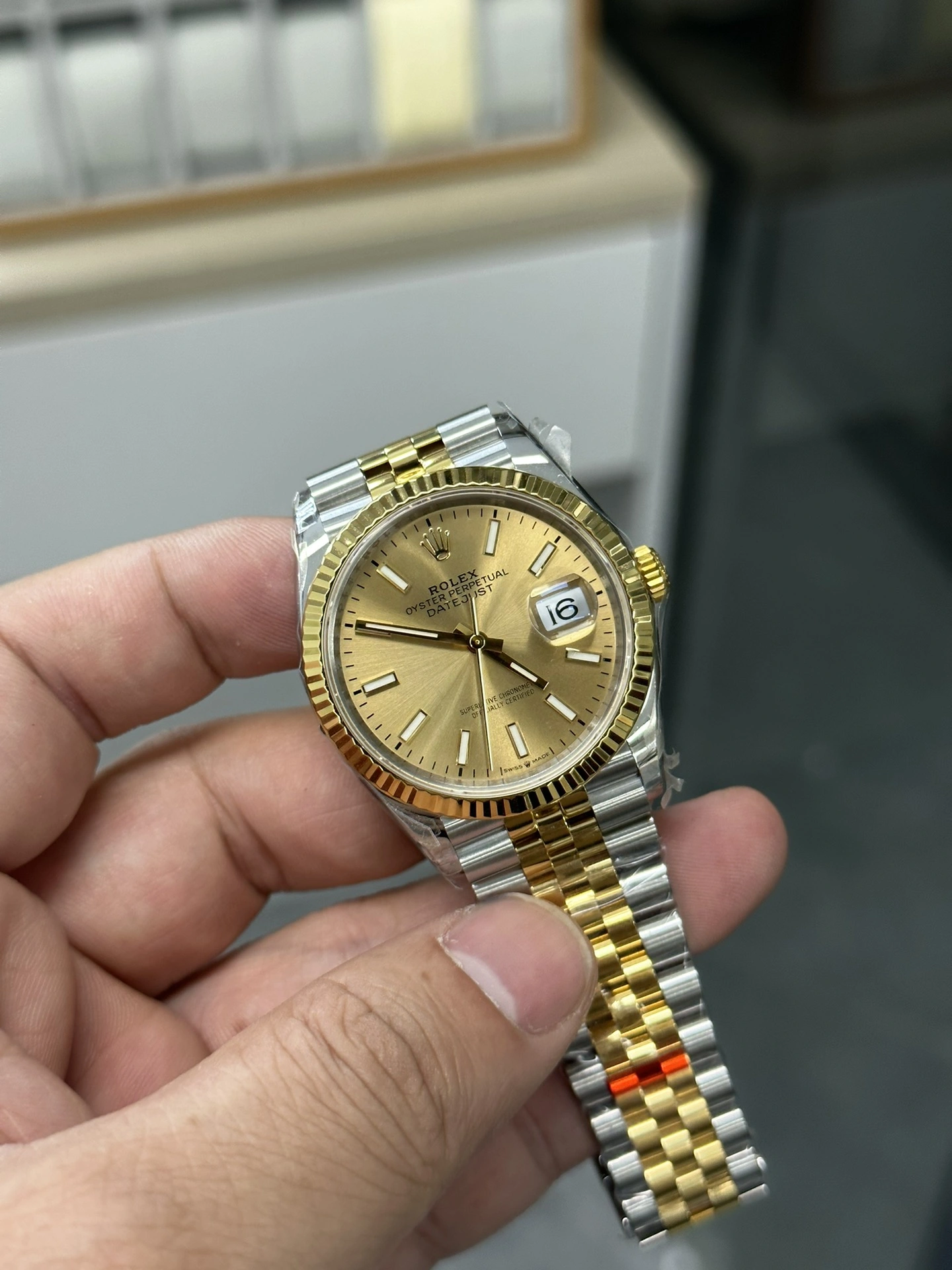 CBD Factory Rolex Datejust 36mm Two-Tone Yellow Gold Sunburst Champagne Dial Jubilee Bracelet (126233) 1:1 Super Clone – DD3235 Movement Supportive 118
