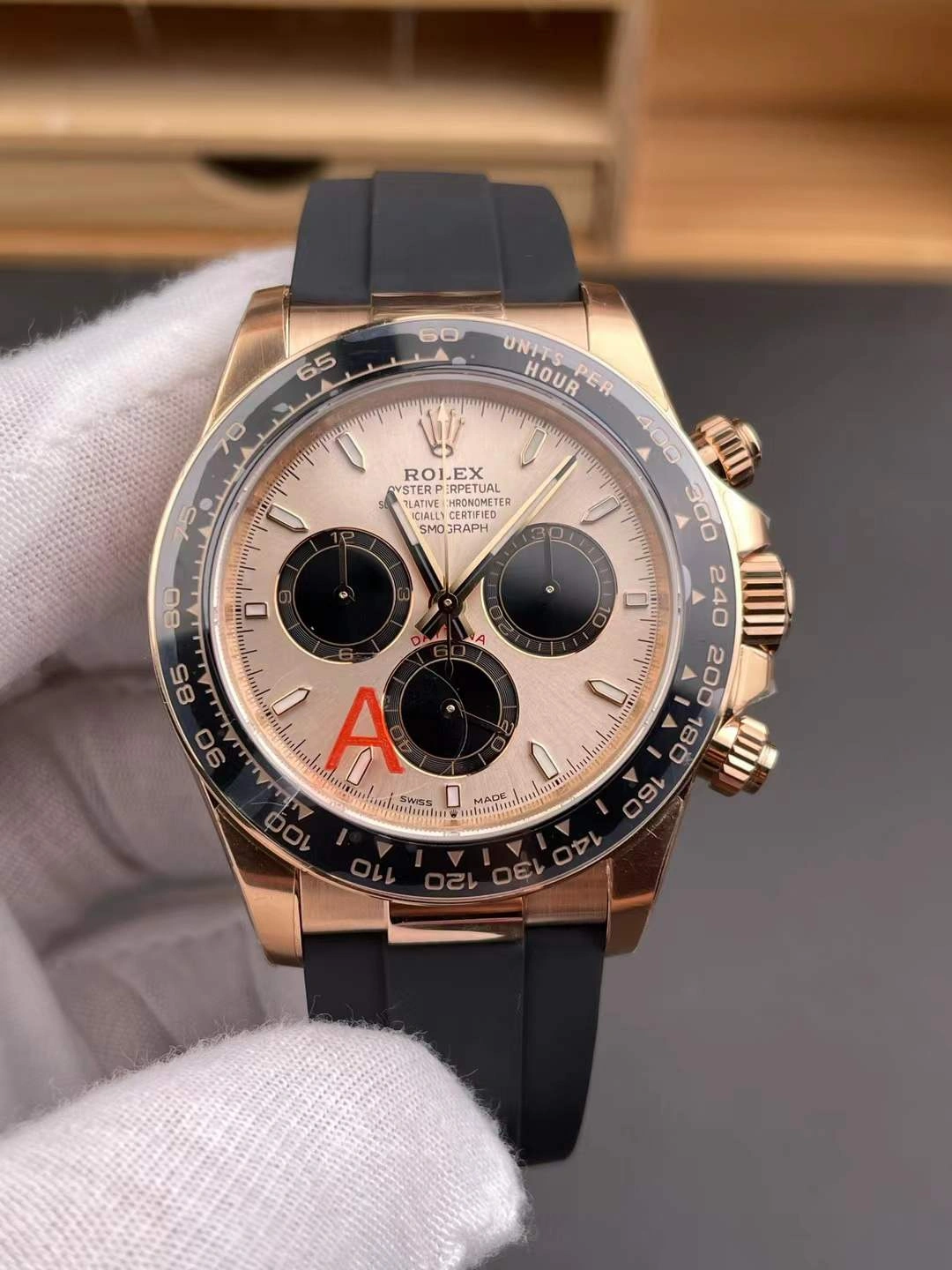 CBD Factory Rolex Cosmograph Daytona 40mm Sundust Dial Everose Gold Rubber Strap (126515LN) 1:1 Super Clone – DD4131 Movement Thermal 5