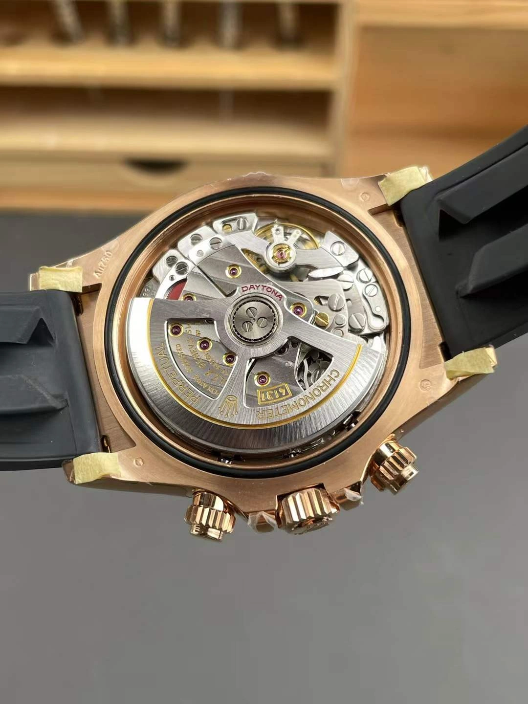 CBD Factory Rolex Cosmograph Daytona 40mm Sundust Dial Everose Gold Rubber Strap (126515LN) 1:1 Super Clone – DD4131 Movement Thermal 5