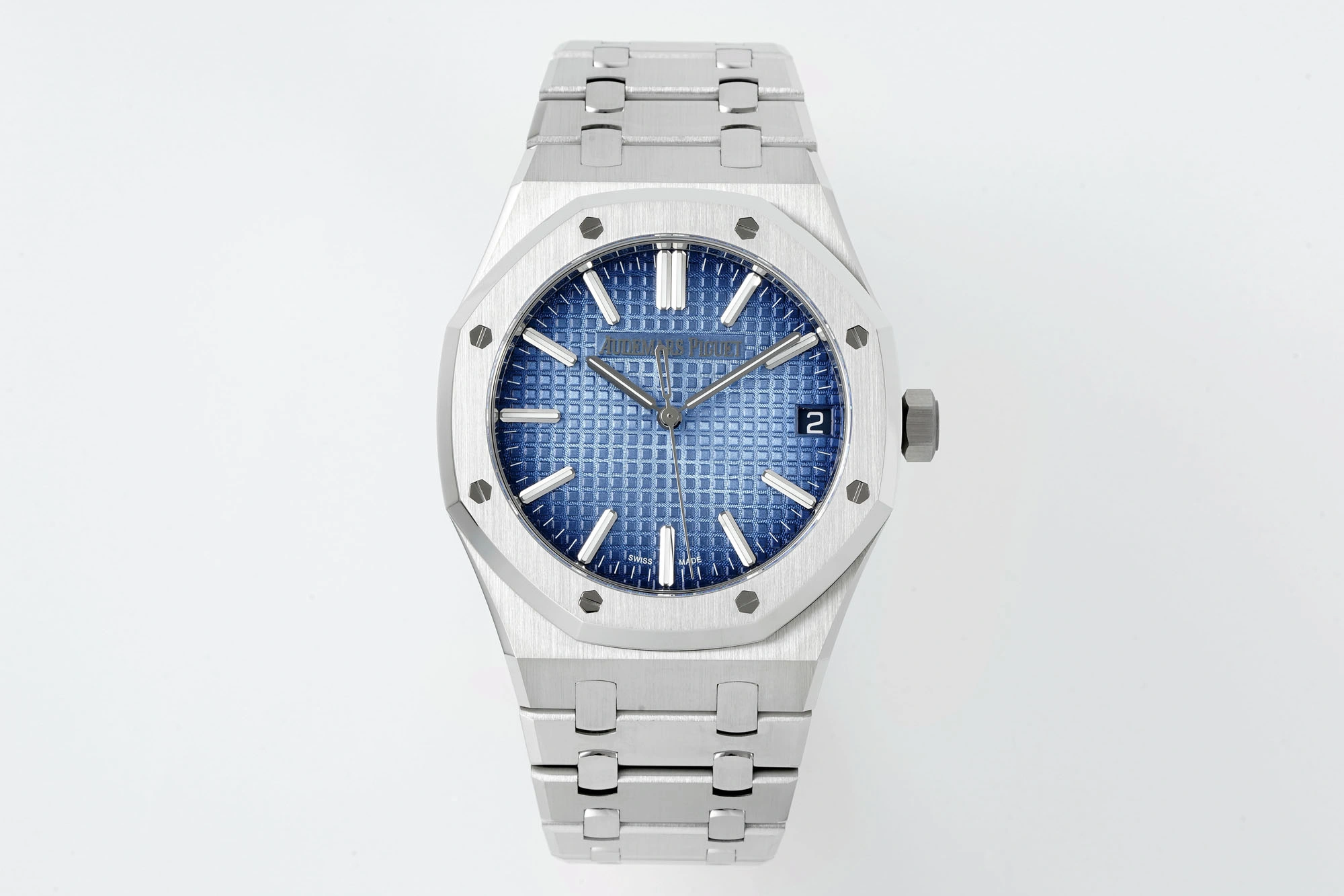 CBD Factory Audemars Piguet Royal Oak 41mm White Gold Gradient Smoked Blue Dial (15510BC) 1:1 Super Clone – DD4302 Movement Stylish 345