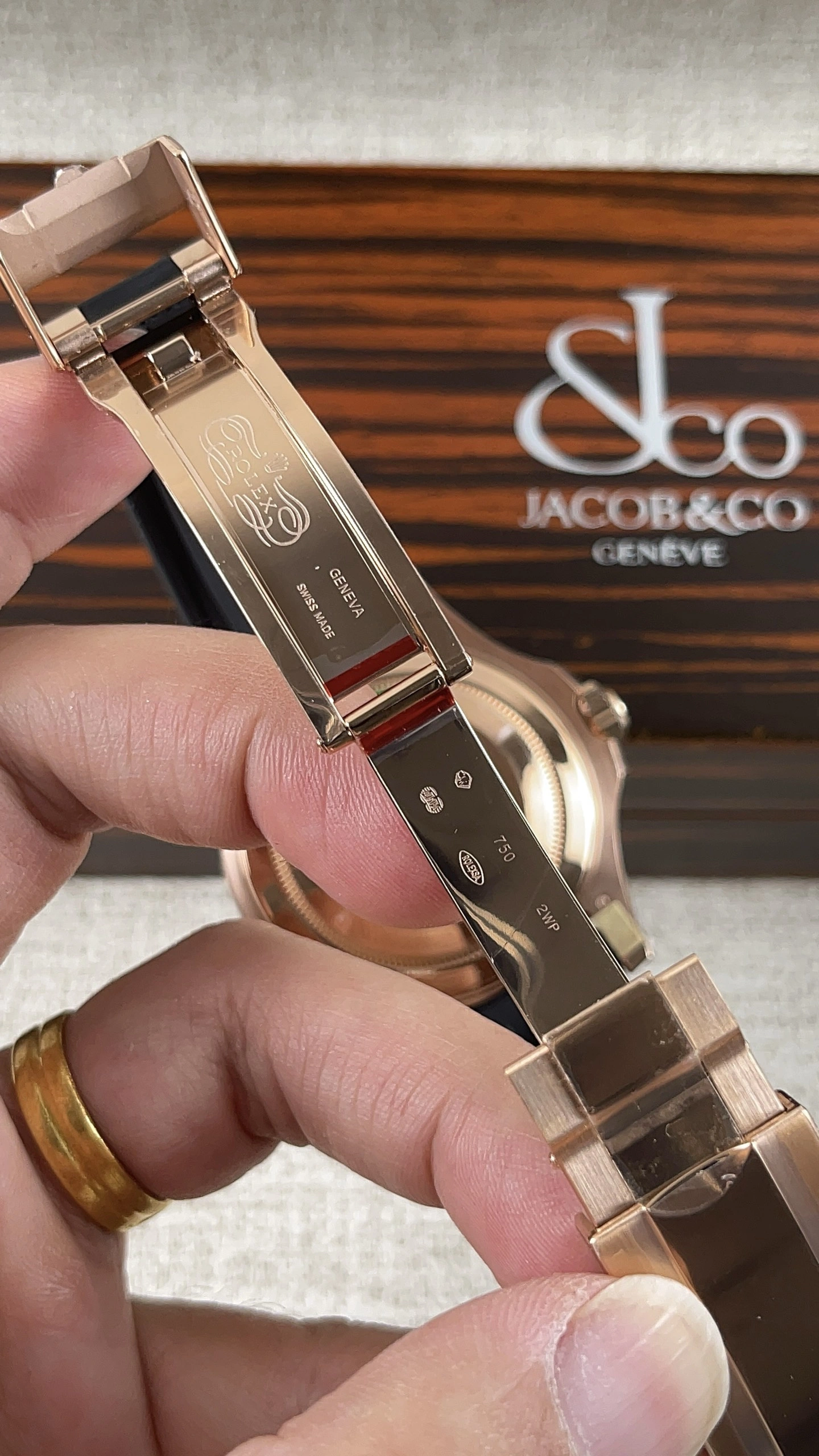 CBD Factory Rolex Yacht-Master 40mm Rose Gold Matte Black Dial Ceramic Bezel Oysterflex Strap (126655) 1:1 Super Clone – DD3235 Movement AllSeason 216