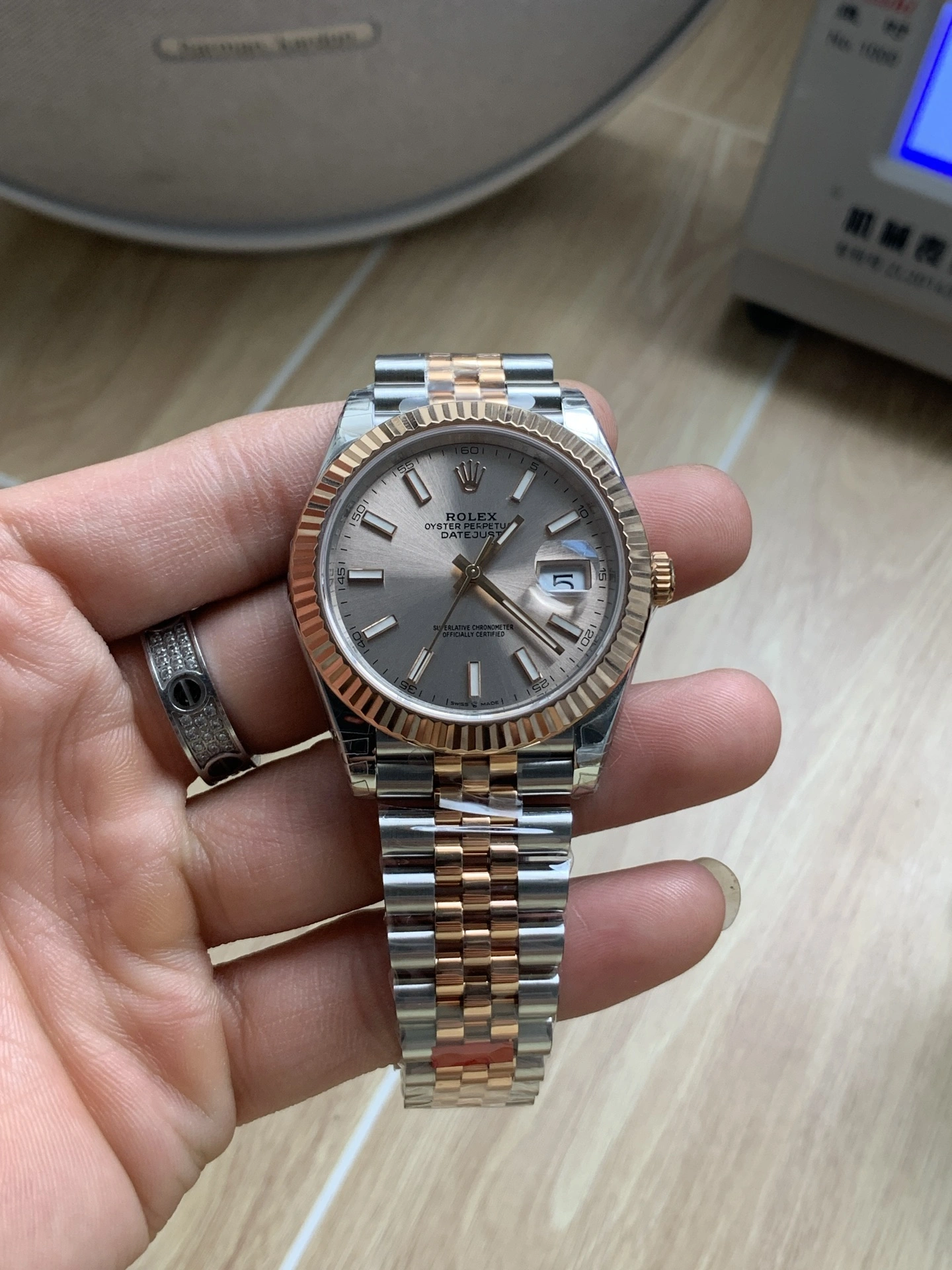 HighQuality CBD Factory Rolex Datejust 41mm Two-Tone Rose Gold Sunburst Slate Dial Jubilee Bracelet (126331) 1:1 Super Clone – DD3235 Movement 81