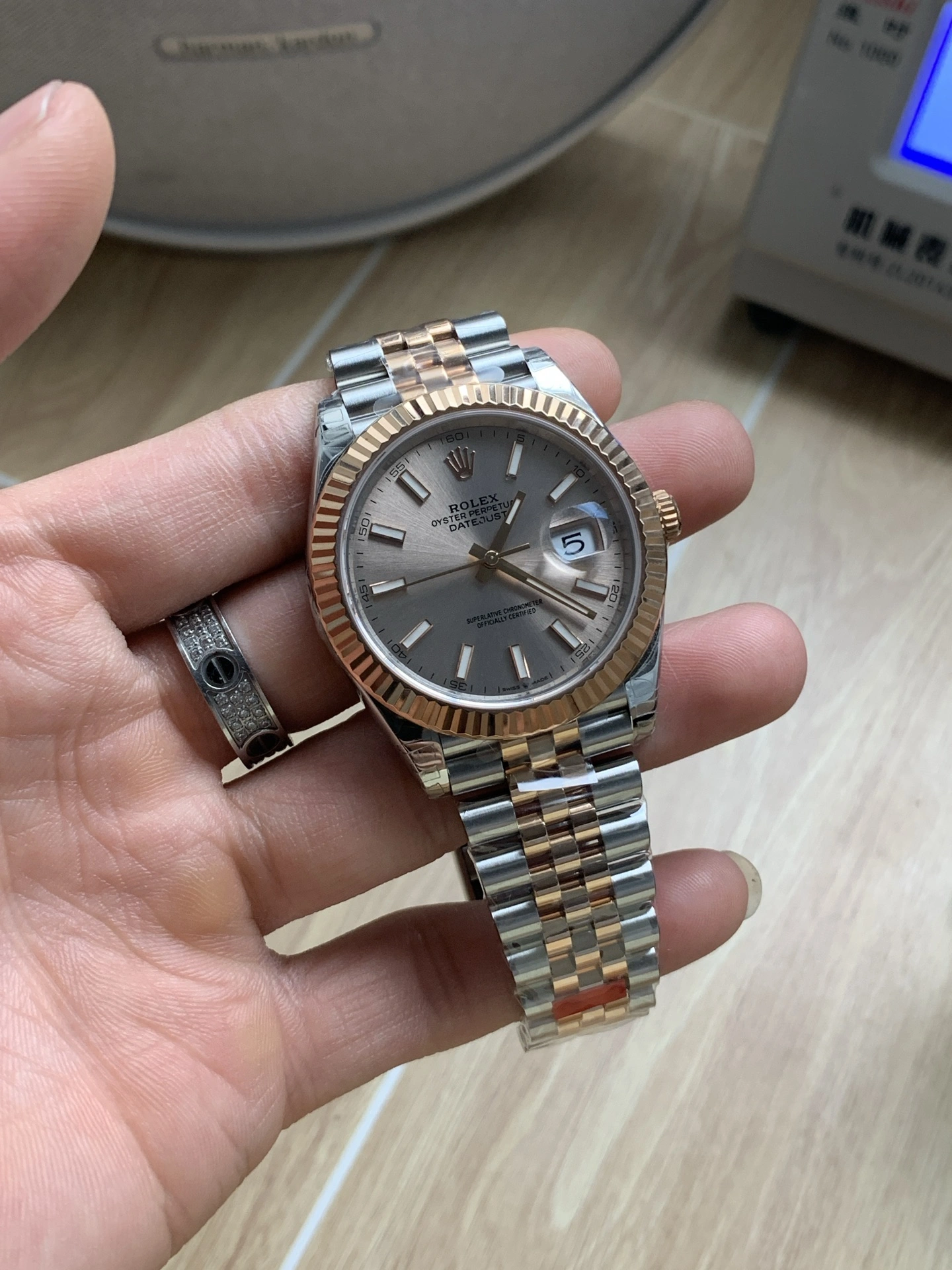 HighQuality CBD Factory Rolex Datejust 41mm Two-Tone Rose Gold Sunburst Slate Dial Jubilee Bracelet (126331) 1:1 Super Clone – DD3235 Movement 81