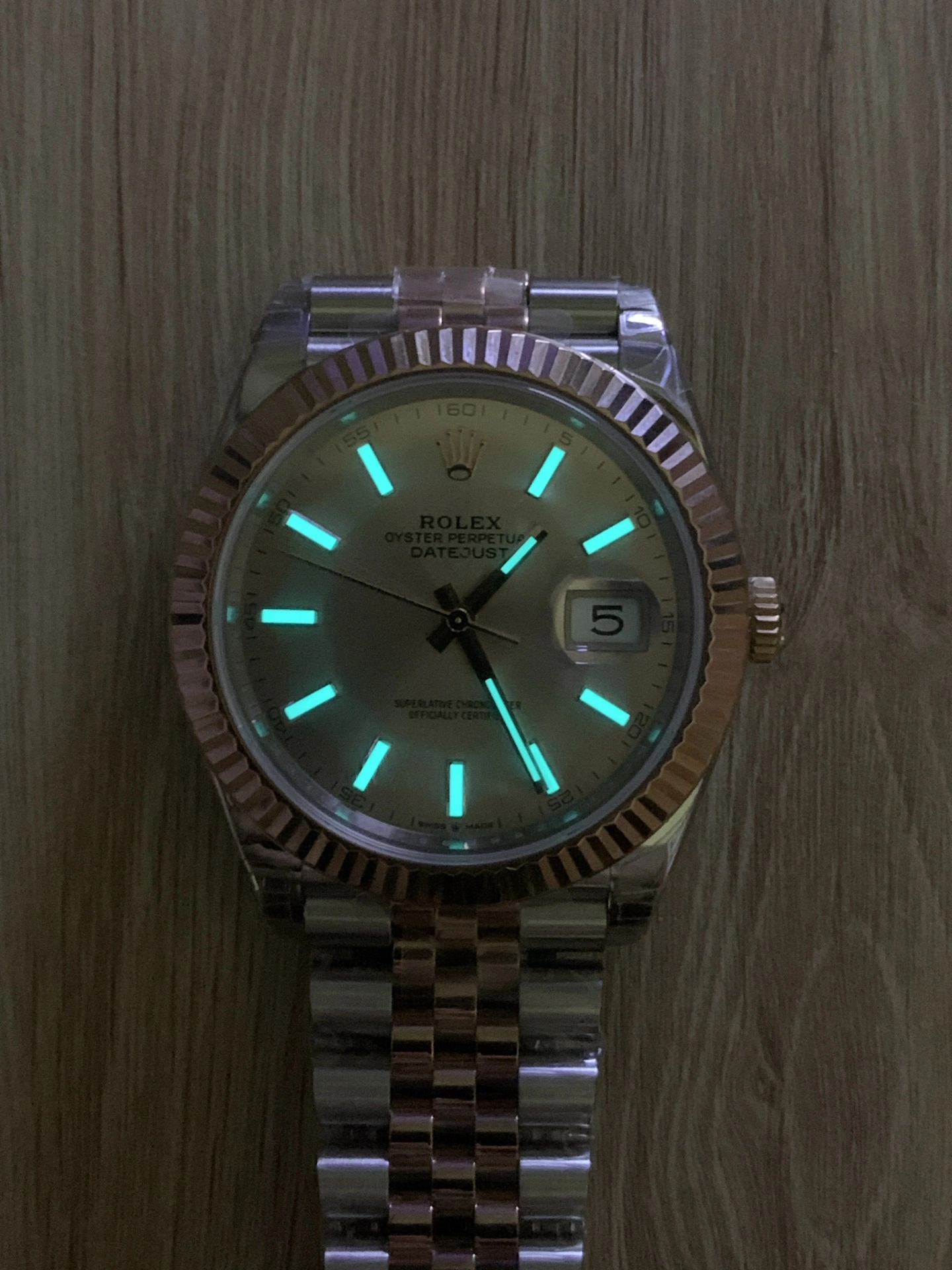 HighQuality CBD Factory Rolex Datejust 41mm Two-Tone Rose Gold Sunburst Slate Dial Jubilee Bracelet (126331) 1:1 Super Clone – DD3235 Movement 81