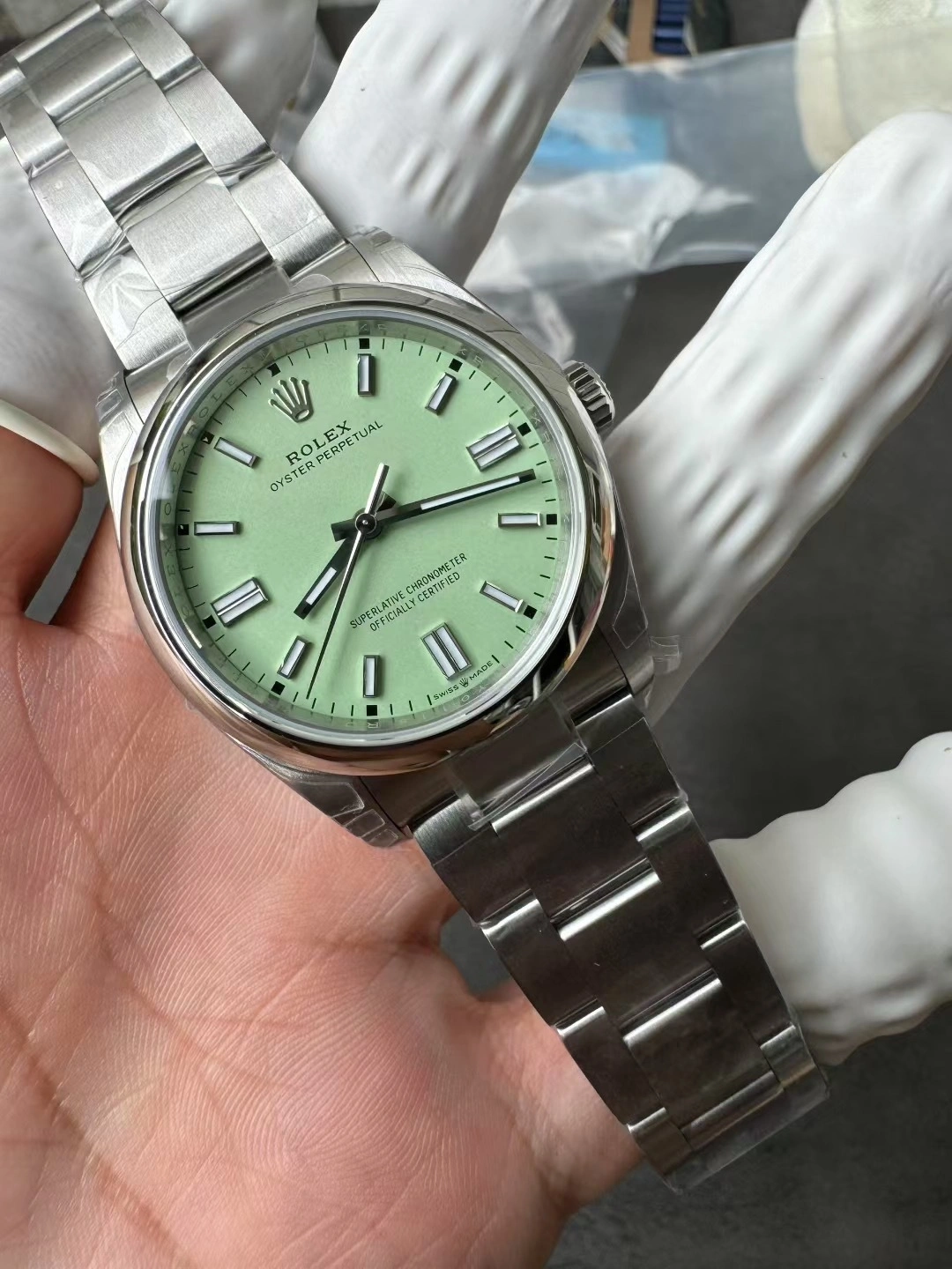 TopPick CBD Factory Rolex Oyster Perpetual 36mm Green Lacquer Dial Smooth Bezel Oyster Bracelet (126000) 1:1 Super Clone – DD3230 Movement 179