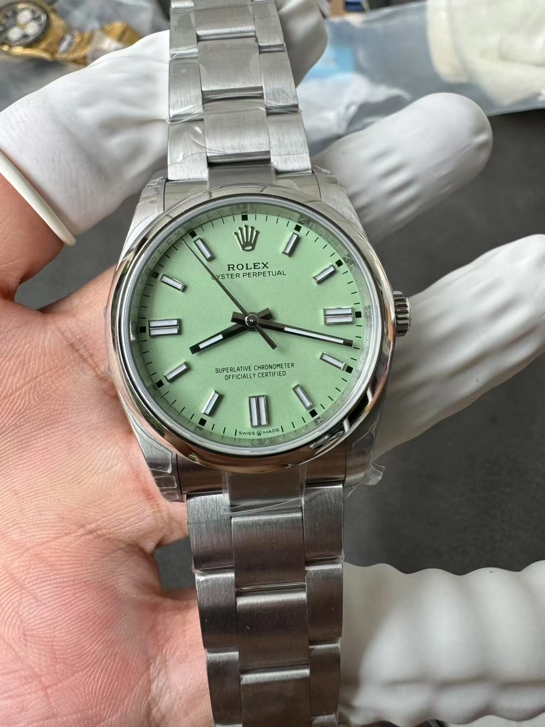 TopPick CBD Factory Rolex Oyster Perpetual 36mm Green Lacquer Dial Smooth Bezel Oyster Bracelet (126000) 1:1 Super Clone – DD3230 Movement 179