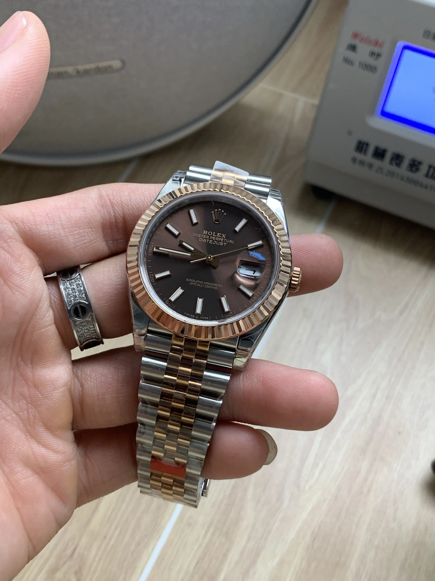 Effortless CBD Factory Rolex Datejust 41mm Two-Tone Rose Gold Chocolate Dial Jubilee Bracelet (126331) 1:1 Super Clone – DD3235 Movement 78