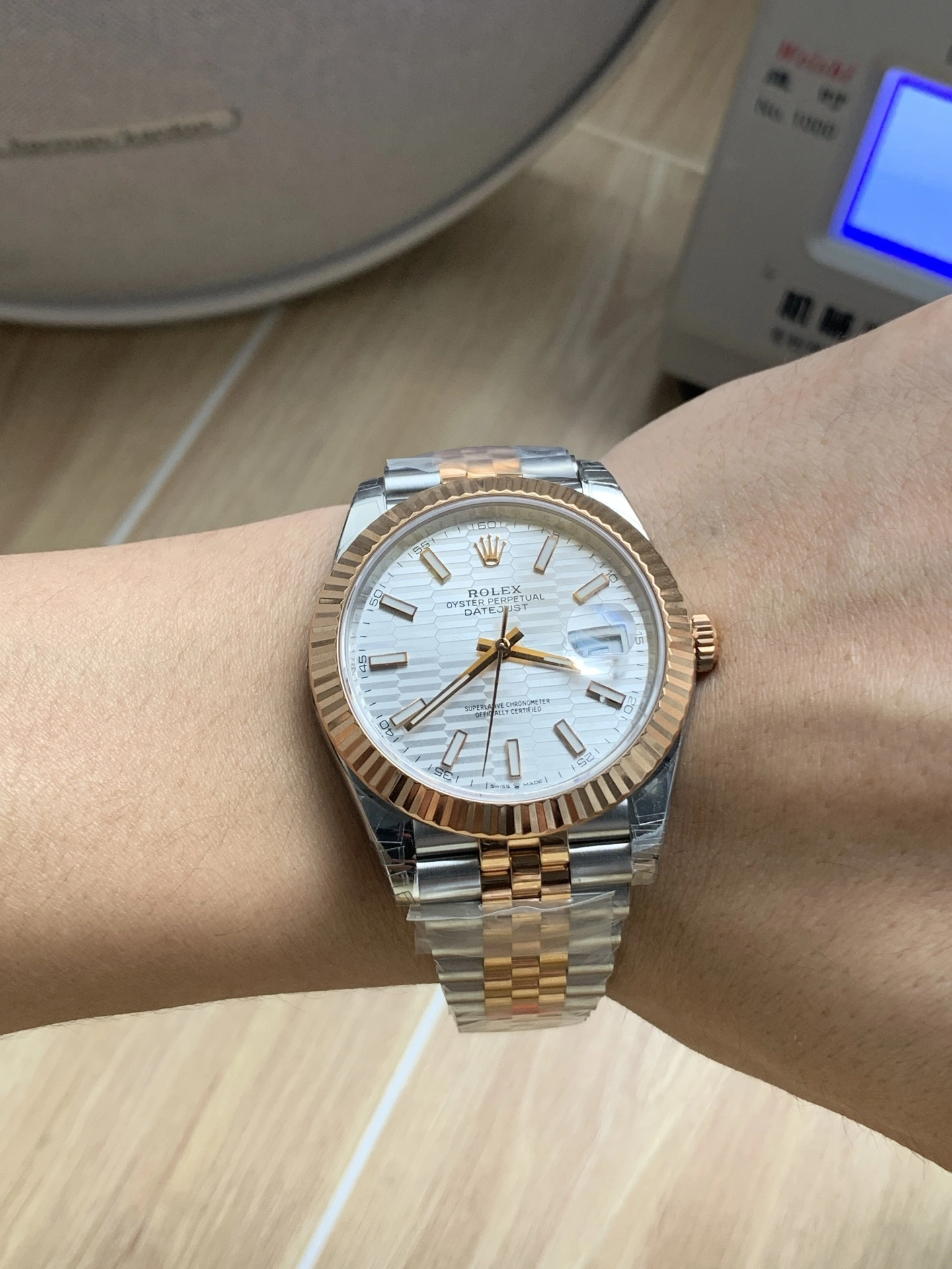 CBD Factory Rolex Datejust 41mm Two-Tone Rose Gold Silver Fluted Motif Dial Jubilee Bracelet (126331) 1:1 Super Clone – DD3235 Movement Efficient 85