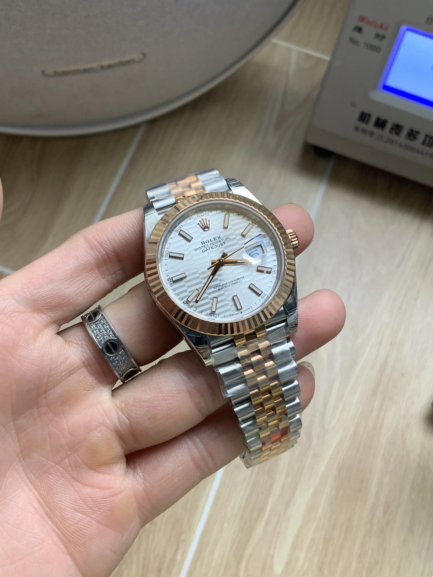 CBD Factory Rolex Datejust 41mm Two-Tone Rose Gold Silver Fluted Motif Dial Jubilee Bracelet (126331) 1:1 Super Clone – DD3235 Movement Efficient 85