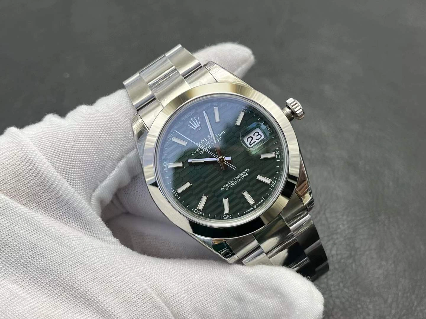Durable CBD Factory Rolex Datejust 41mm”Mint Green Fluted Motif” Dial Smooth Bezel Oyster Bracelet (126300) 1:1 Super Clone – DD3235 Movement 62