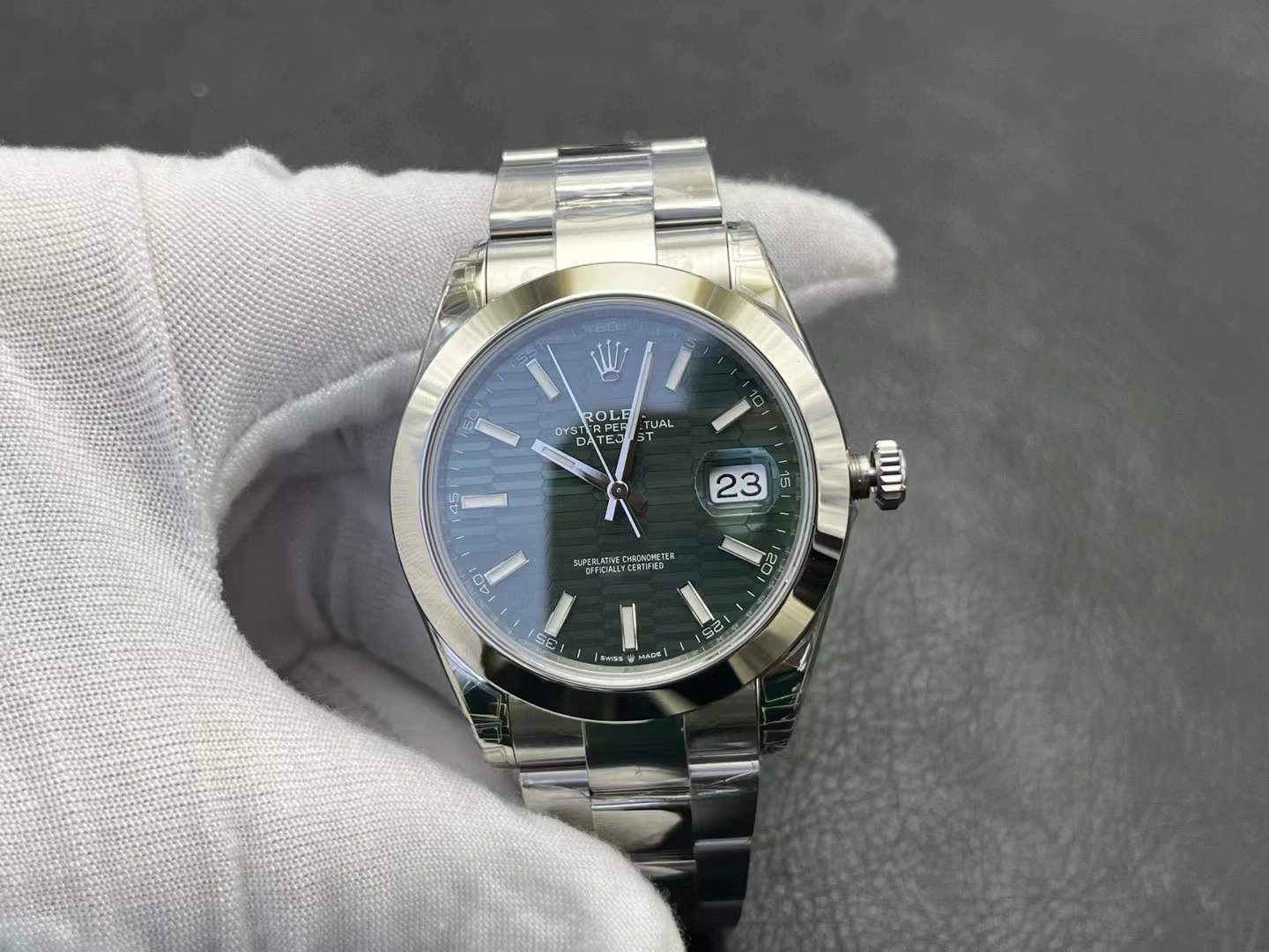 Durable CBD Factory Rolex Datejust 41mm”Mint Green Fluted Motif” Dial Smooth Bezel Oyster Bracelet (126300) 1:1 Super Clone – DD3235 Movement 62