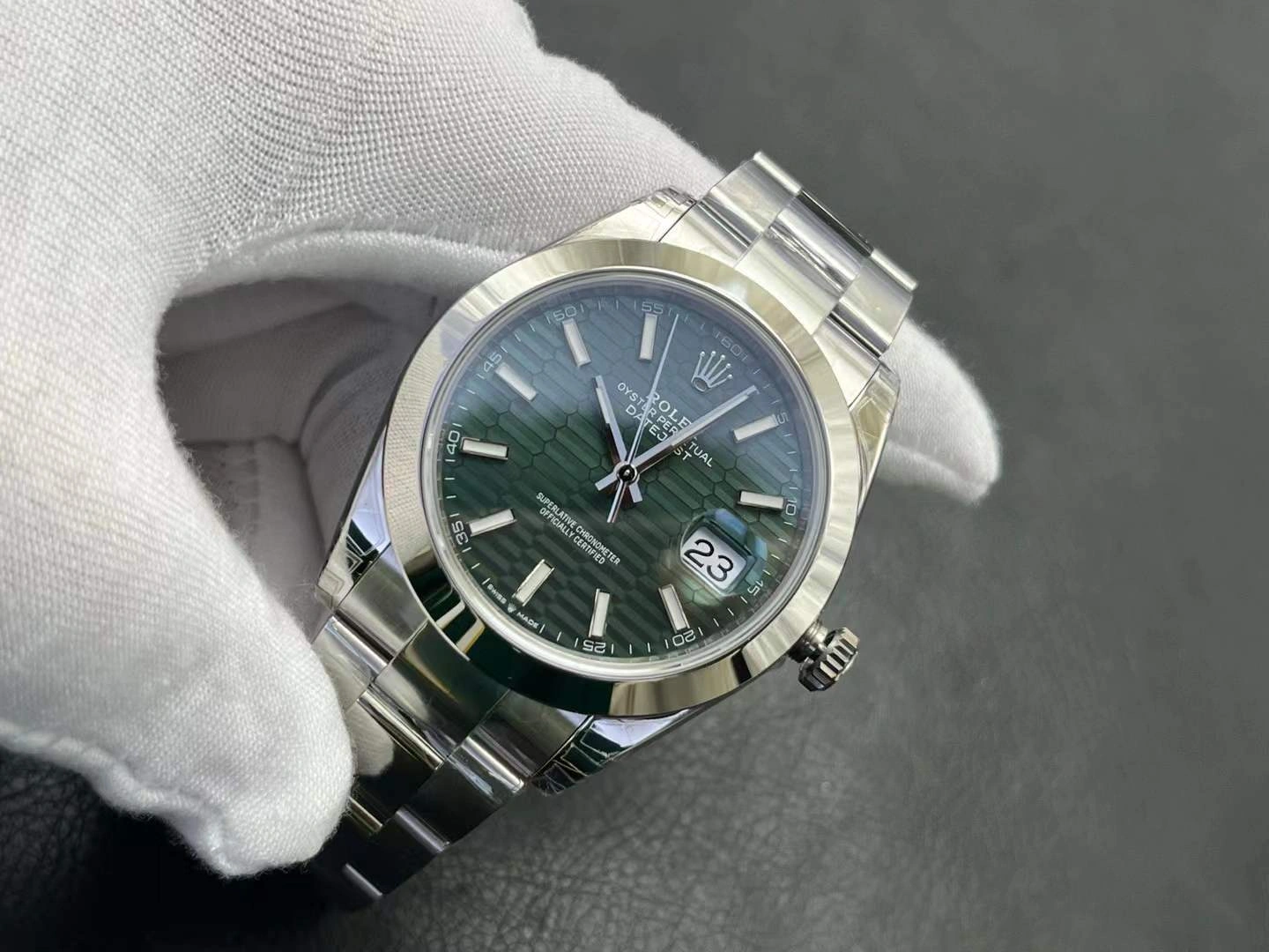 Durable CBD Factory Rolex Datejust 41mm”Mint Green Fluted Motif” Dial Smooth Bezel Oyster Bracelet (126300) 1:1 Super Clone – DD3235 Movement 62
