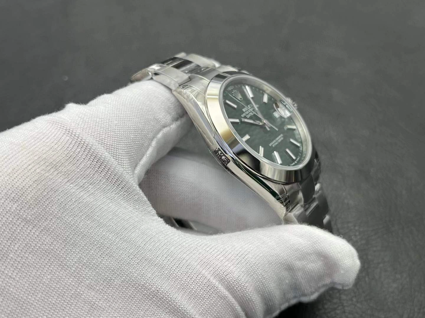 Durable CBD Factory Rolex Datejust 41mm”Mint Green Fluted Motif” Dial Smooth Bezel Oyster Bracelet (126300) 1:1 Super Clone – DD3235 Movement 62