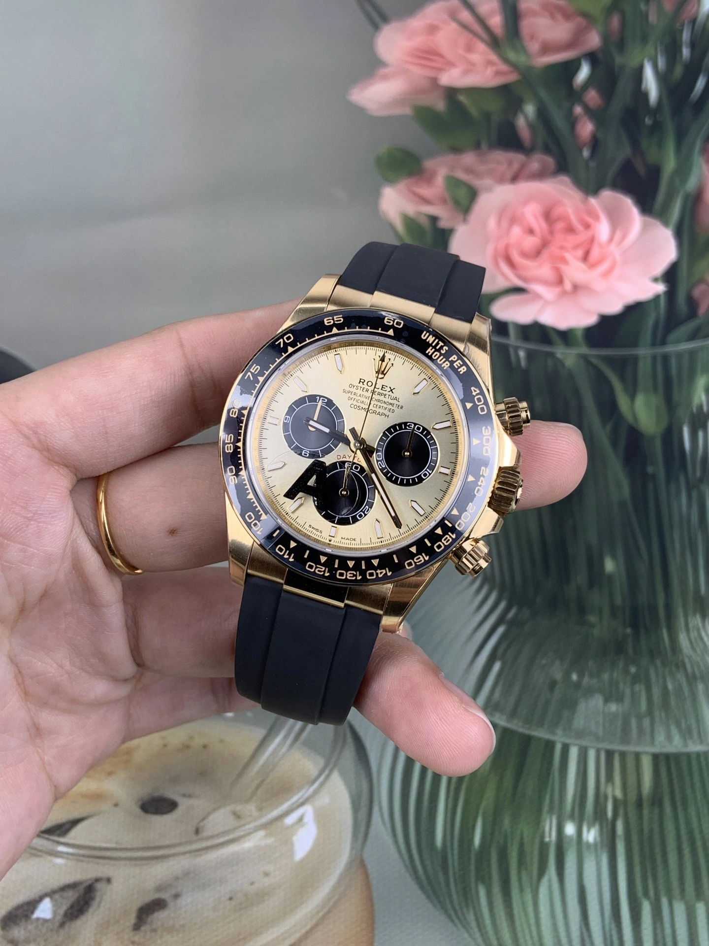 Snug CBD Factory Rolex Cosmograph Daytona Yellow Gold “Shawn Yue” Champagne Dial Rubber Strap (126518LN) 1:1 Super Clone – DD4131 Movement 23
