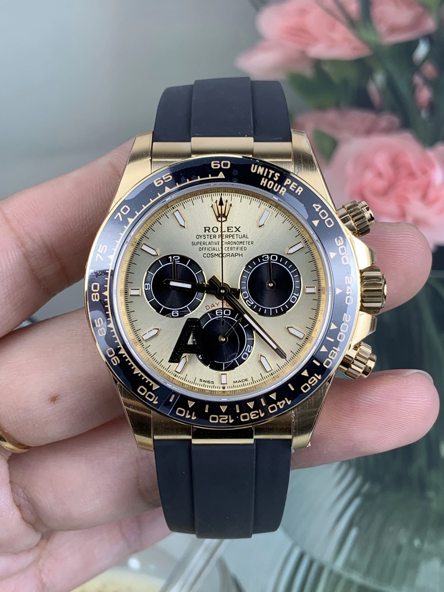 Snug CBD Factory Rolex Cosmograph Daytona Yellow Gold “Shawn Yue” Champagne Dial Rubber Strap (126518LN) 1:1 Super Clone – DD4131 Movement 23