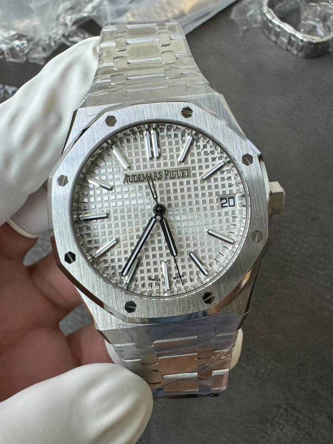 CBD Factory Audemars Piguet Royal Oak 41mm Silver Dial (15510ST) 1:1 Super Clone – DD4302 Movement ModernLook 349