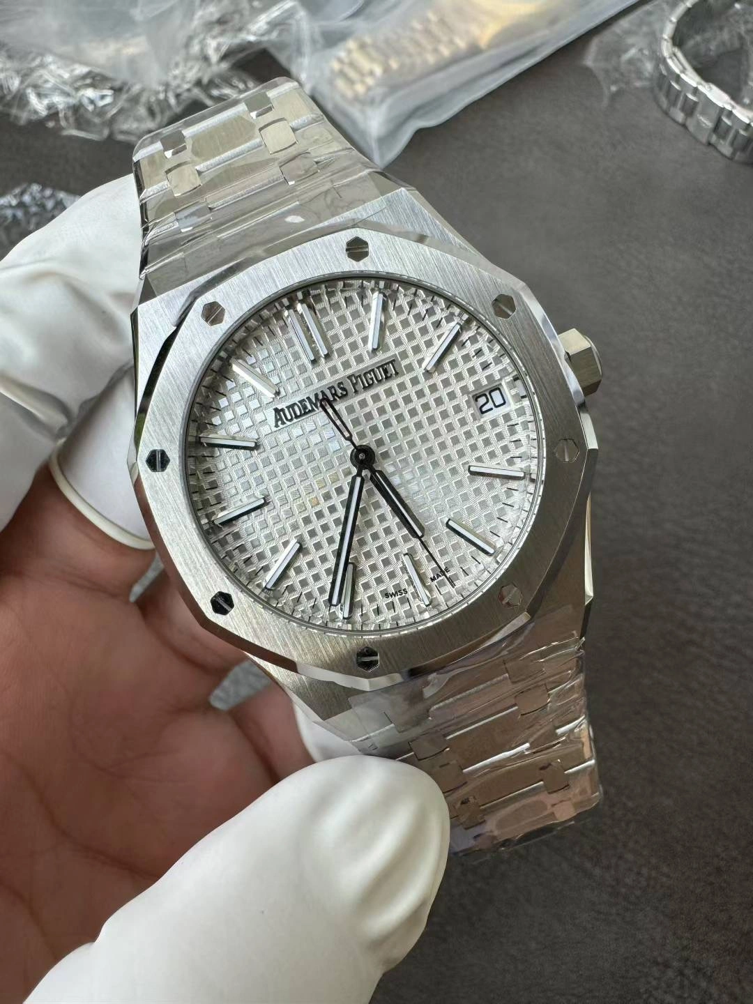 CBD Factory Audemars Piguet Royal Oak 41mm Silver Dial (15510ST) 1:1 Super Clone – DD4302 Movement ModernLook 349