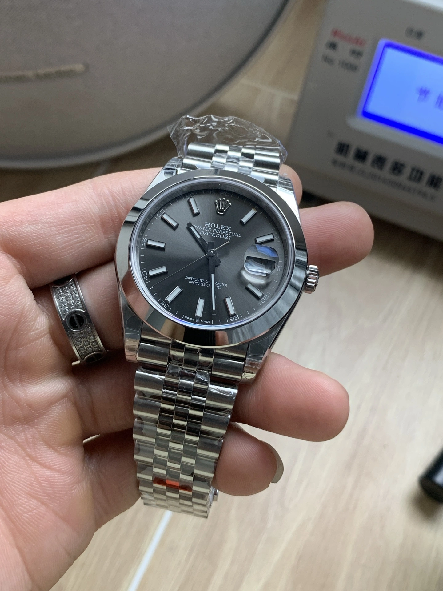 Thermal CBD Factory Rolex Datejust 41mm Sunburst Slate Grey Dial Smooth Bezel Jubilee Bracelet (126300) 1:1 Super Clone – DD3235 Movement 75
