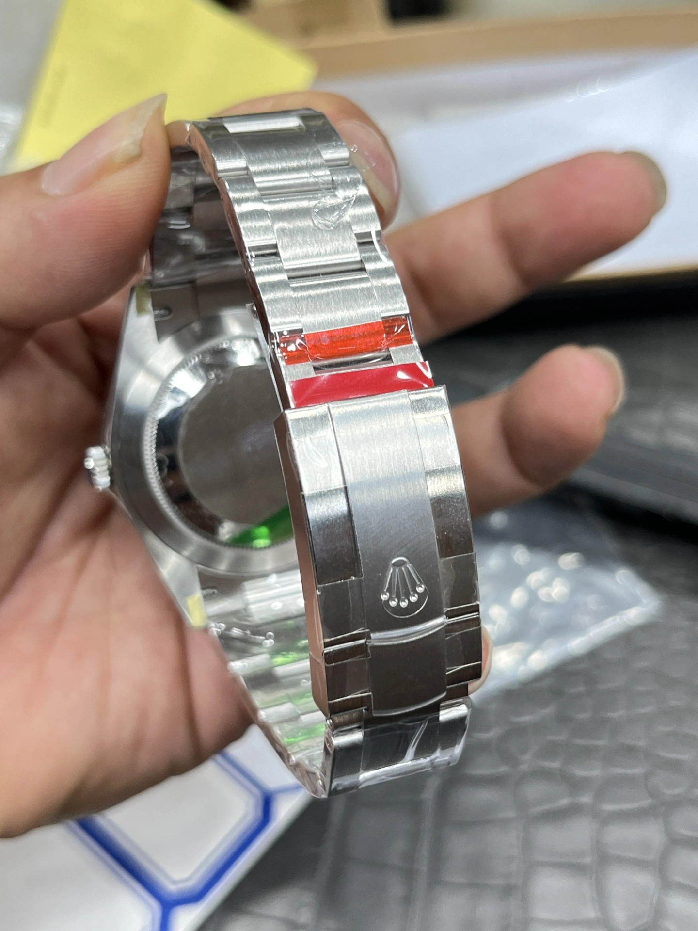 CBD Factory Rolex Oyster Perpetual 36mm “Celebration Bubble” Motif Dial Smooth Bezel Oyster Bracelet (126000) 1:1 Super Clone – DD3230 Movement Upgraded 172