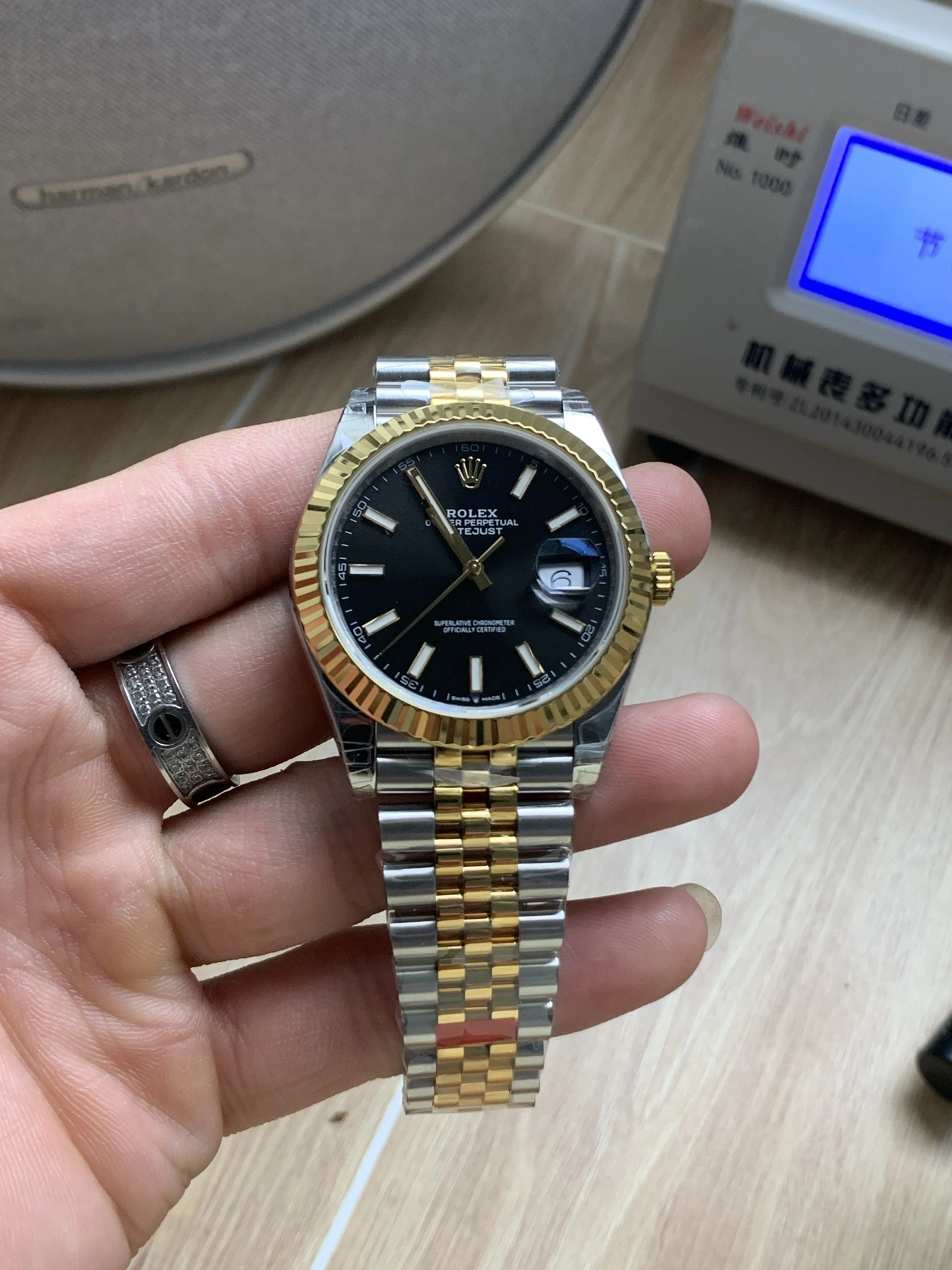 GoodFit CBD Factory Rolex Datejust 41mm Two-Tone Yellow Gold Black Dial Jubilee Bracelet (126333) 1:1 Super Clone – DD3235 Movement 82
