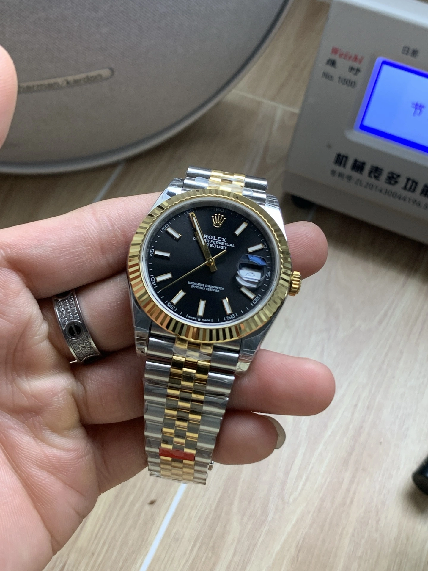 GoodFit CBD Factory Rolex Datejust 41mm Two-Tone Yellow Gold Black Dial Jubilee Bracelet (126333) 1:1 Super Clone – DD3235 Movement 82