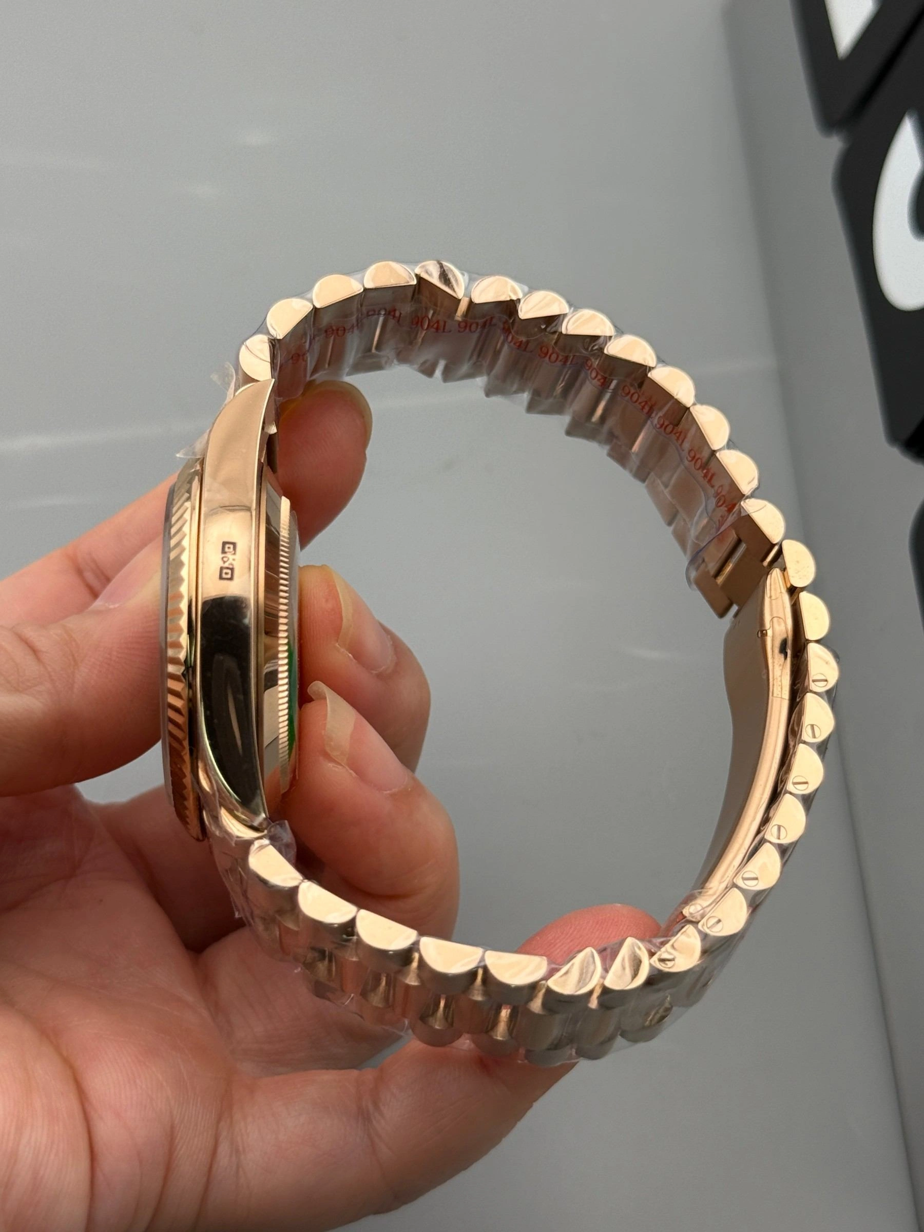 CBD Factory Rolex Day-Date Yellow Gold Green Baguette Diamond Dial (139000) 1:1 Super Clone – DD3255 Movement Fashionable 120