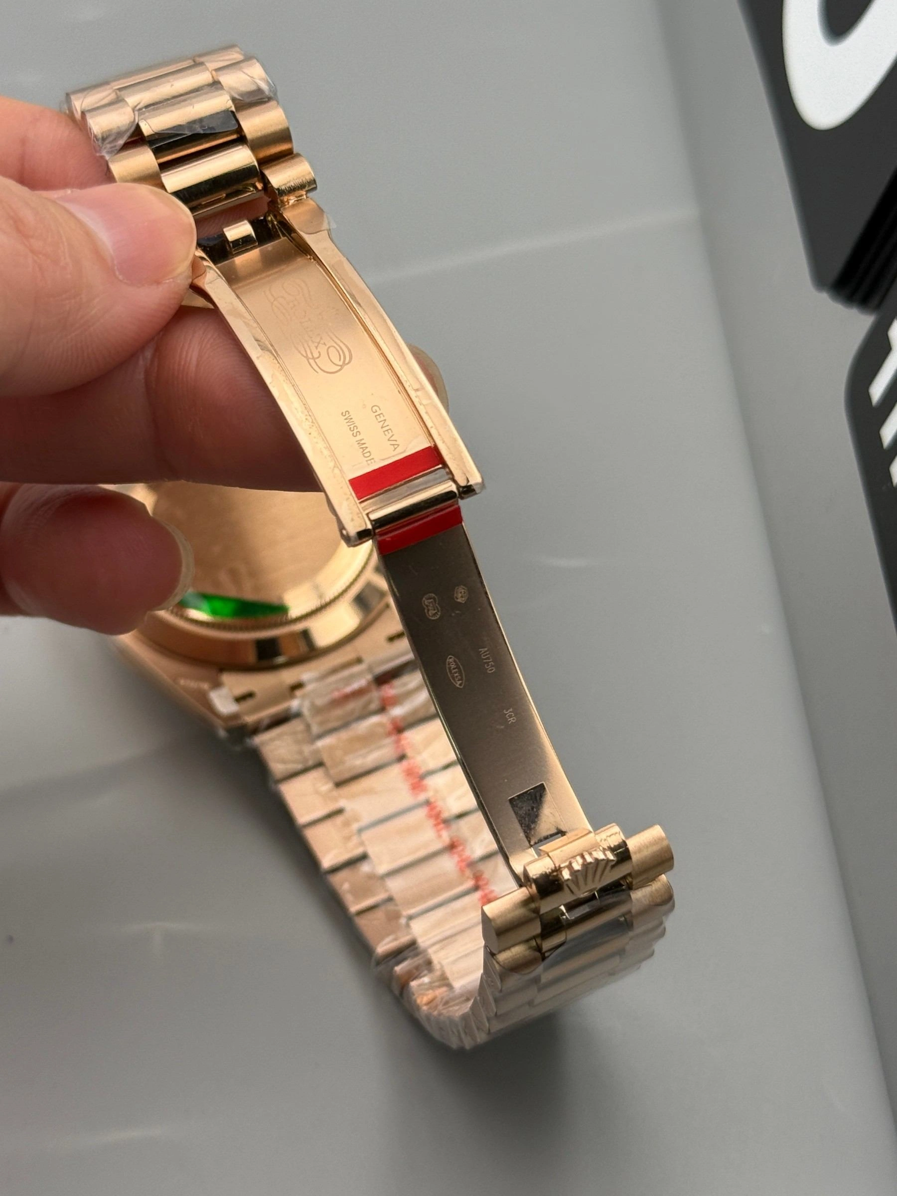 CBD Factory Rolex Day-Date Yellow Gold Green Baguette Diamond Dial (139000) 1:1 Super Clone – DD3255 Movement Fashionable 120